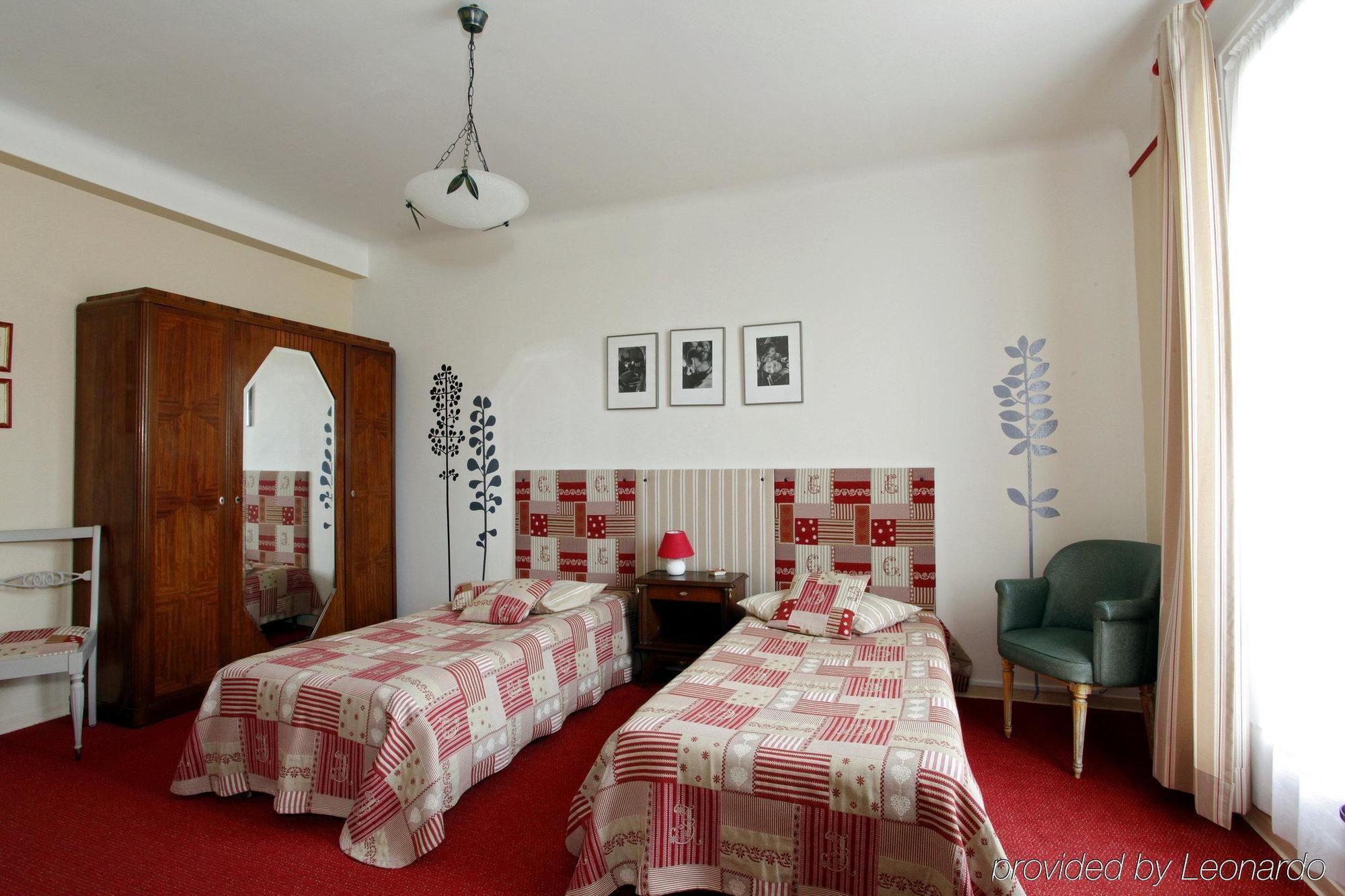 Hôtel Bleu Riviera Cagnes-sur-Mer Quarto foto